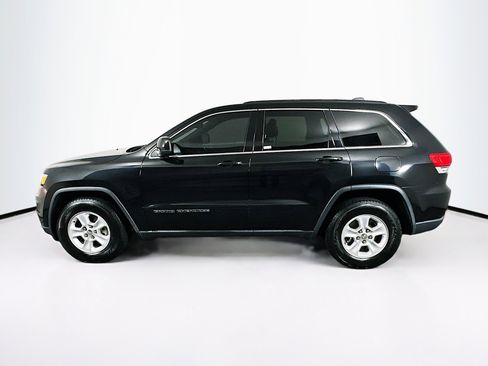 Used 2017 Jeep Grand Cherokee Laredo image 4