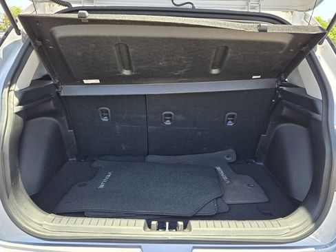 Certified 2021 Hyundai Venue SE FWD image 14