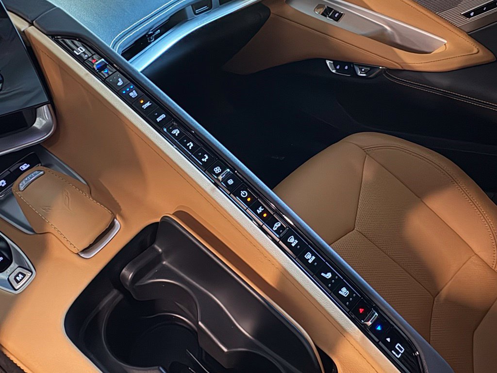 Used 2024 Chevrolet Corvette Stingray Preferred Conv w/ Battery Protection Package RWD image 24