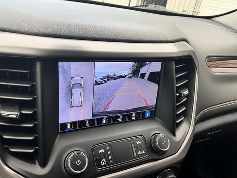 Used 2023 GMC Acadia AT4 w/ Technology Package AWD/4WD image 23