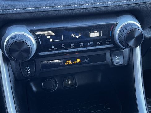 Used 2024 Toyota RAV4 LE image 18