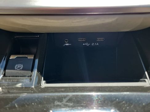 Used 2020 Subaru Outback Limited AWD/4WD image 17