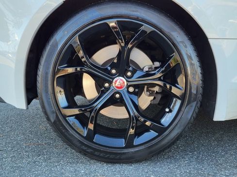 Used 2021 Jaguar F-TYPE Convertible image 22