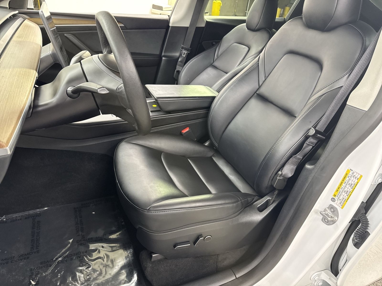 Used 2023 Tesla Model Y Performance AWD/4WD image 25