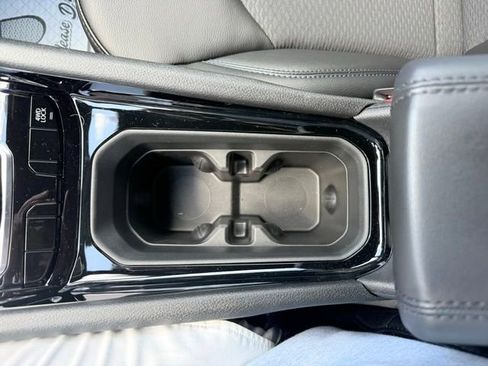 New 2026 Jeep Compass Latitude AWD/4WD image 18