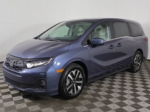 Certified 2026 Honda Odyssey EX-L image 9