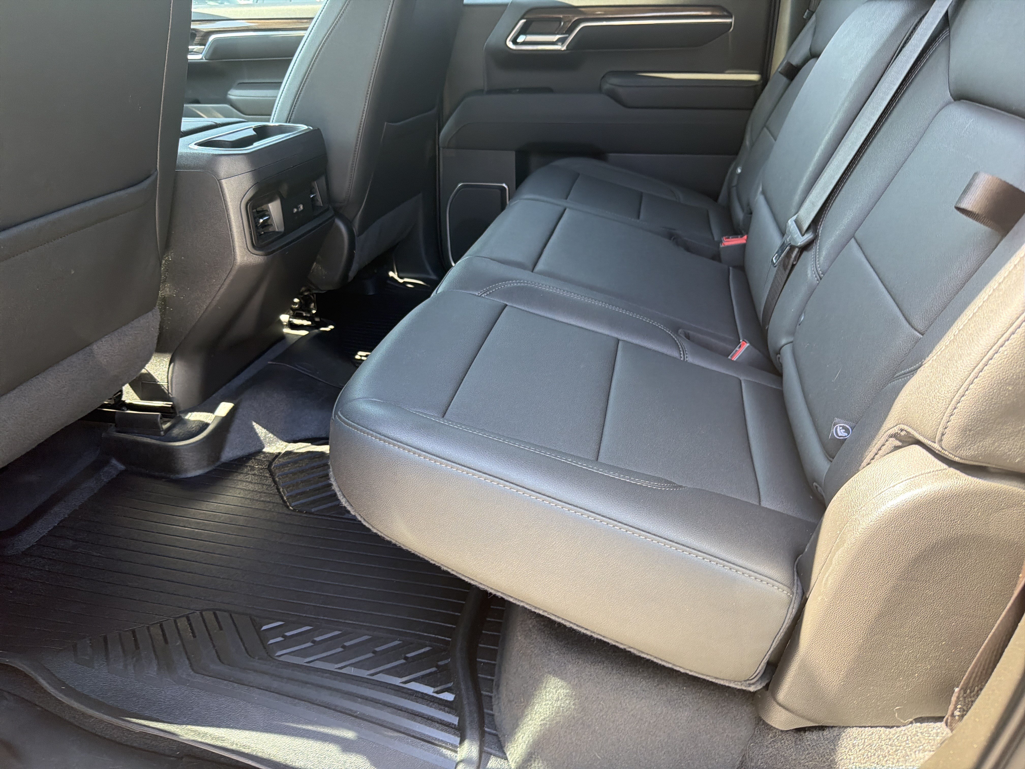 Certified 2022 Chevrolet Silverado 1500 LT AWD/4WD image 21