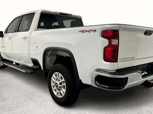 Used 2024 Chevrolet Silverado 2500 LT image 15