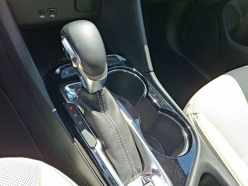 Used 2025 Buick Encore GX Sport Touring w/ Advanced Technology Package AWD/4WD image 15