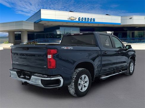 Used 2021 Chevrolet Silverado 1500 LT w/ Bed Protection Package image 8