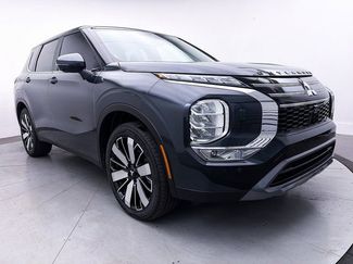 New 2025 Mitsubishi Outlander SE video 1