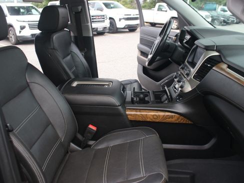 Used 2020 GMC Yukon Denali w/ Denali Ultimate Package AWD/4WD image 39