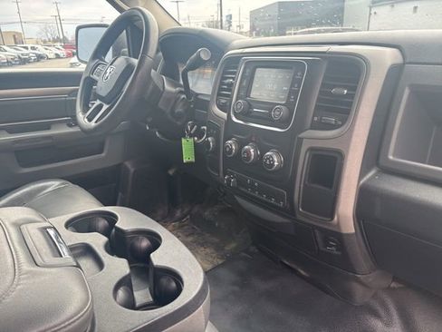 Used 2016 RAM 2500 Tradesman w/ Chrome Appearance Group image 29