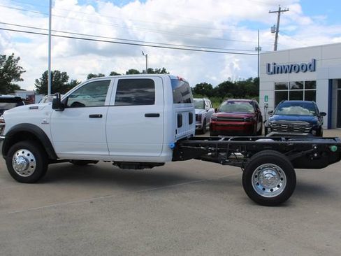 New 2026 RAM 4500 Tradesman w/ Chrome Appearance Group AWD/4WD image 3