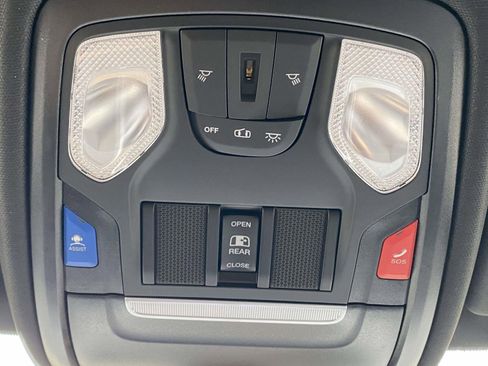 New 2026 RAM 1500 4x4 Crew Cab image 30