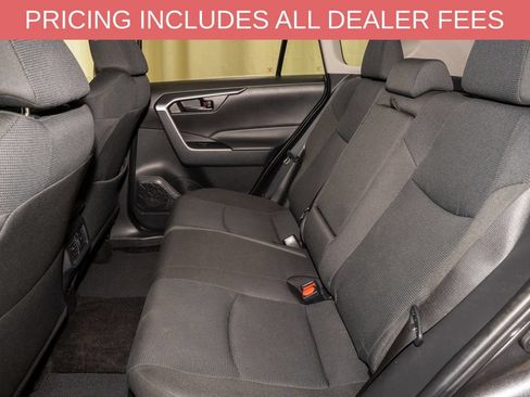 Used 2024 Toyota RAV4 LE AWD/4WD image 7