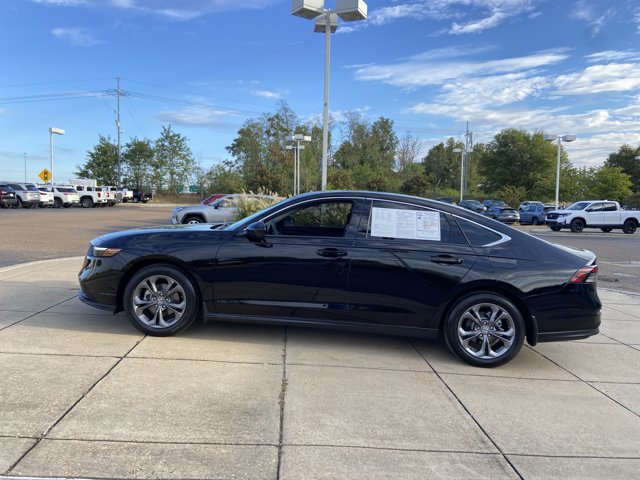Used 2024 Honda Accord EX image 7