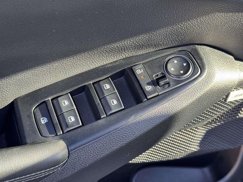 Used 2025 Kia Seltos SX image 15