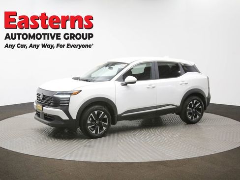 Used 2025 Nissan Kicks SV image 55