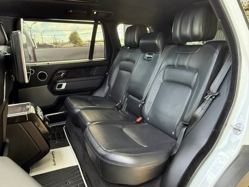 Used 2018 Land Rover Range Rover Long Wheelbase Autobiography image 5