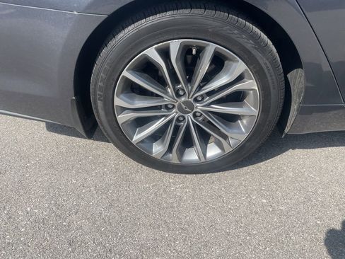 Used 2015 Hyundai Genesis 3.8 w/ Option Group 04 image 9