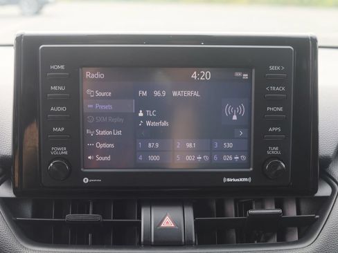 Certified 2020 Toyota RAV4 XLE w/ Convenience Package AWD/4WD image 10