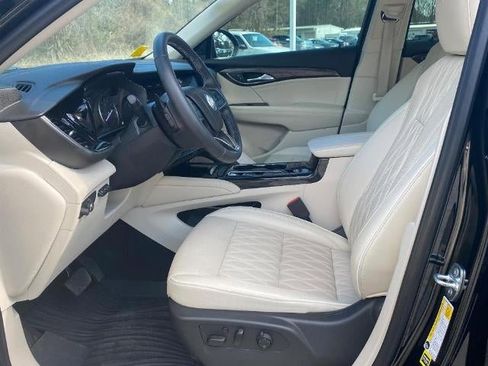 Certified 2022 Buick Envision Avenir w/ Technology Package II image 14