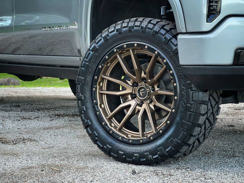 Used 2023 GMC Sierra 1500 Denali w/ Denali Reserve Package AWD/4WD image 4