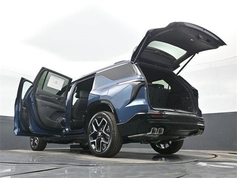 New 2026 Chevrolet Traverse High Country w/ LPO, Floor Liner Package image 61