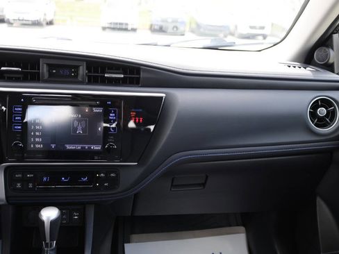 Used 2018 Toyota Corolla XSE image 24