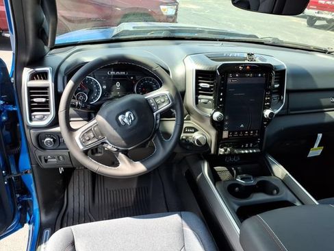 New 2026 RAM 1500 Big Horn AWD/4WD image 9