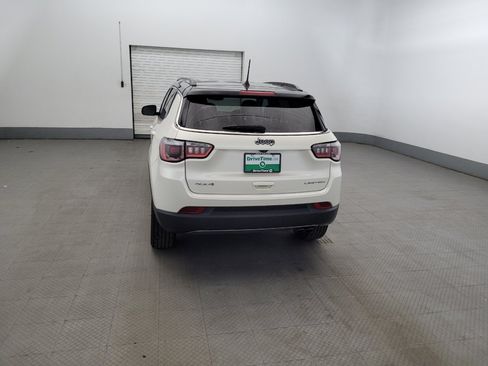 Used 2018 Jeep Compass Limited AWD/4WD image 6