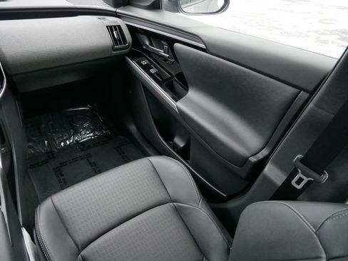 Used 2024 Subaru Solterra Limited image 11