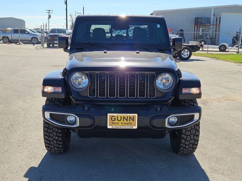 New 2026 Jeep Gladiator Sport image 8