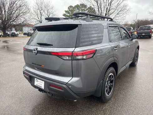 Used 2025 Nissan Pathfinder Rock Creek image 5