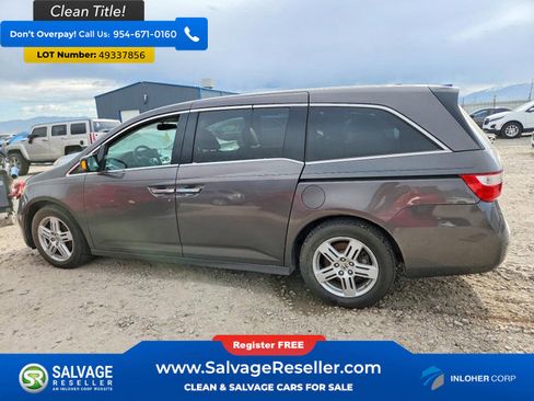 Used 2013 Honda Odyssey Touring image 3