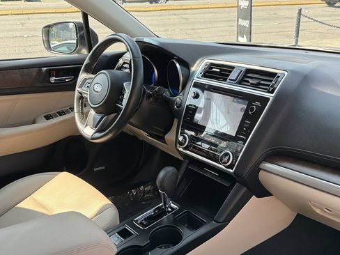 Used 2018 Subaru Outback 2.5i Limited AWD/4WD image 20