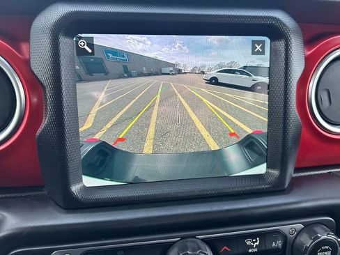 Certified 2021 Jeep Gladiator Rubicon image 31