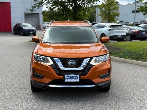 Used 2018 Nissan Rogue SV AWD/4WD image 3