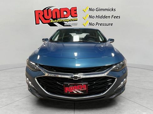 Certified 2025 Chevrolet Malibu RS w/ LPO, Floor Liner Package image 11