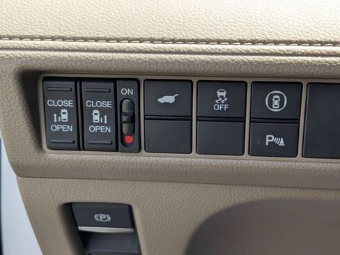 Certified 2023 Honda Odyssey Touring image 25