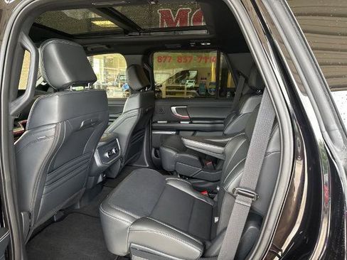 Certified 2025 Ford Expedition Platinum w/ Stealth Performance Package AWD/4WD image 17