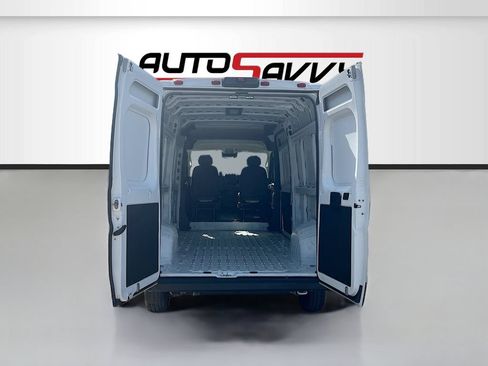 Used 2024 RAM ProMaster 2500 w/ Safety Group FWD image 22