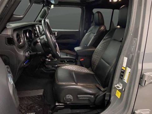 Used 2022 Jeep Wrangler Unlimited Sahara image 9