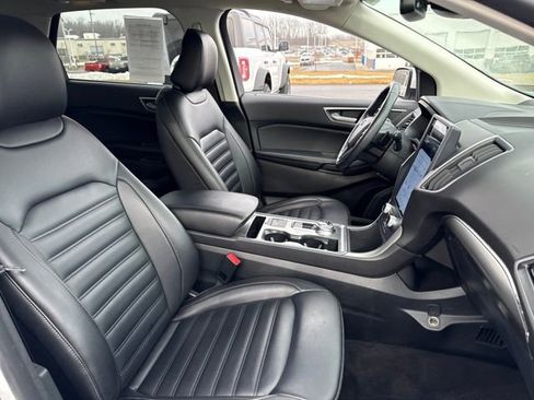 Used 2022 Ford Edge SEL w/ Convenience Package image 13