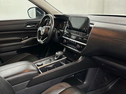 Used 2023 Nissan Pathfinder SL w/ SL Premium Package AWD/4WD image 42