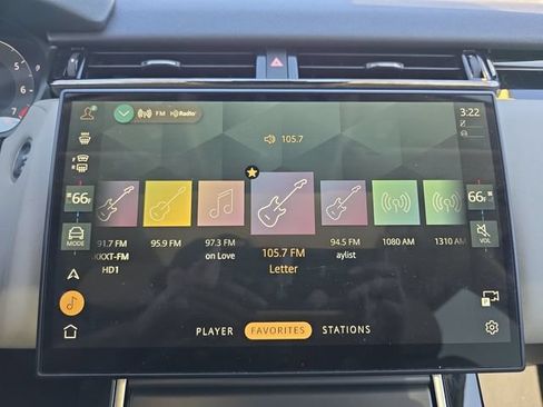 Used 2025 Land Rover Range Rover Velar Dynamic SE AWD/4WD image 8