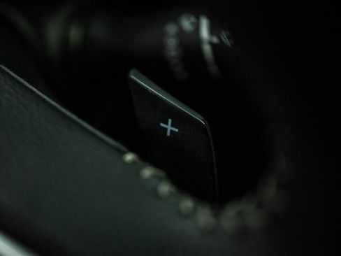 Used 2025 Subaru Outback Premium image 19