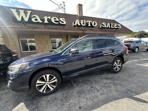 Used 2018 Subaru Outback 3.6R Limited AWD/4WD image 3