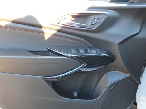 New 2026 Chevrolet Trax RS w/ Driver Confidence Package image 18